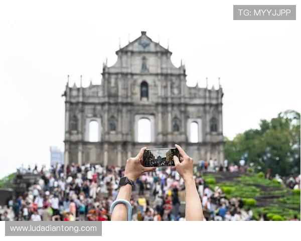 在澳门凯旋门官网上了解周边景点推荐,丰富您的澳门旅游体验
